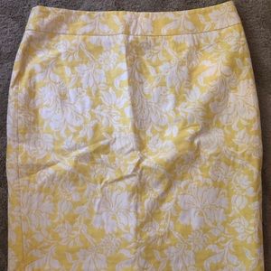 Ann Taylor Yellow Patterned Pencil Skirt Size 12